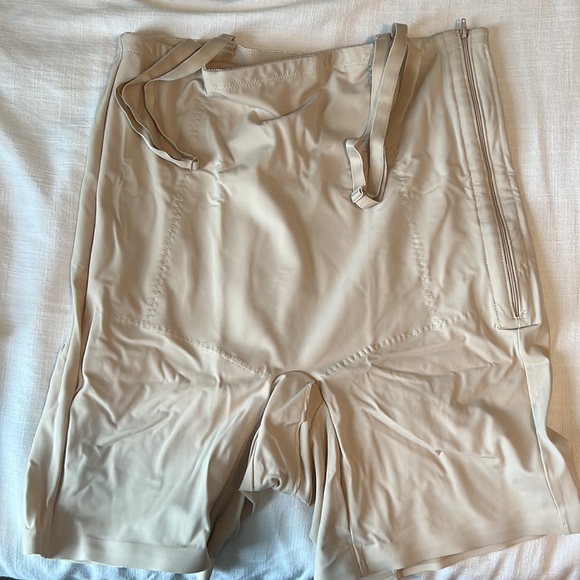 Motif Medical Support Garment - Picture 5 of 7